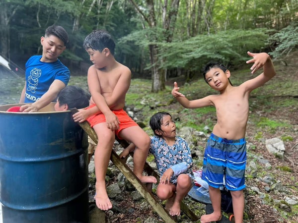 【バスタ新宿発】《KoDoMoわんぱクラブ》富士山麓・自然林”ガチ"サバイバル体験(3日間)<Web限定申込>1